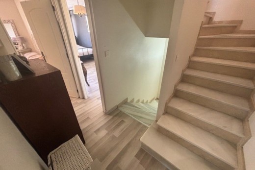 Resale - Duplex - La Florida