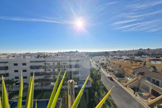 Återförsäljning - Apartment / Flat * - Orihuela Costa - Villamartín *