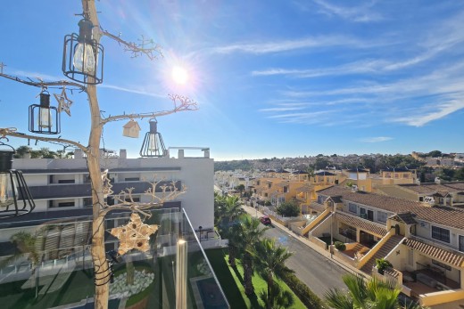 Återförsäljning - Apartment / Flat * - Orihuela Costa - Villamartín *