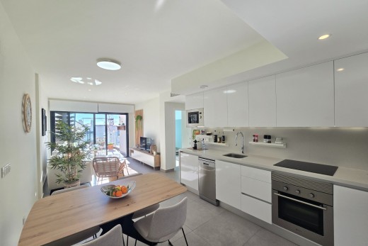 Återförsäljning - Apartment / Flat * - Orihuela Costa - Villamartín *