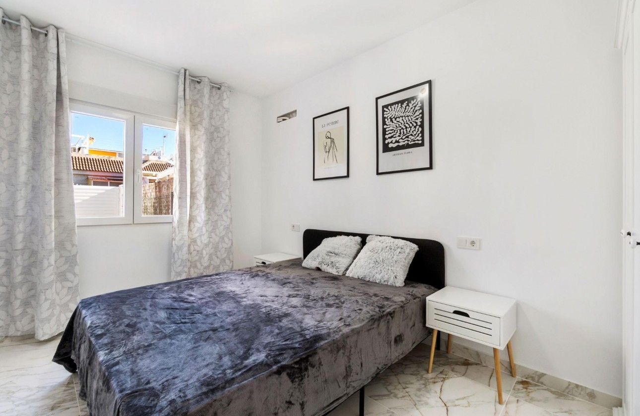 Reventa - Chalet - Torrevieja - El chaparral