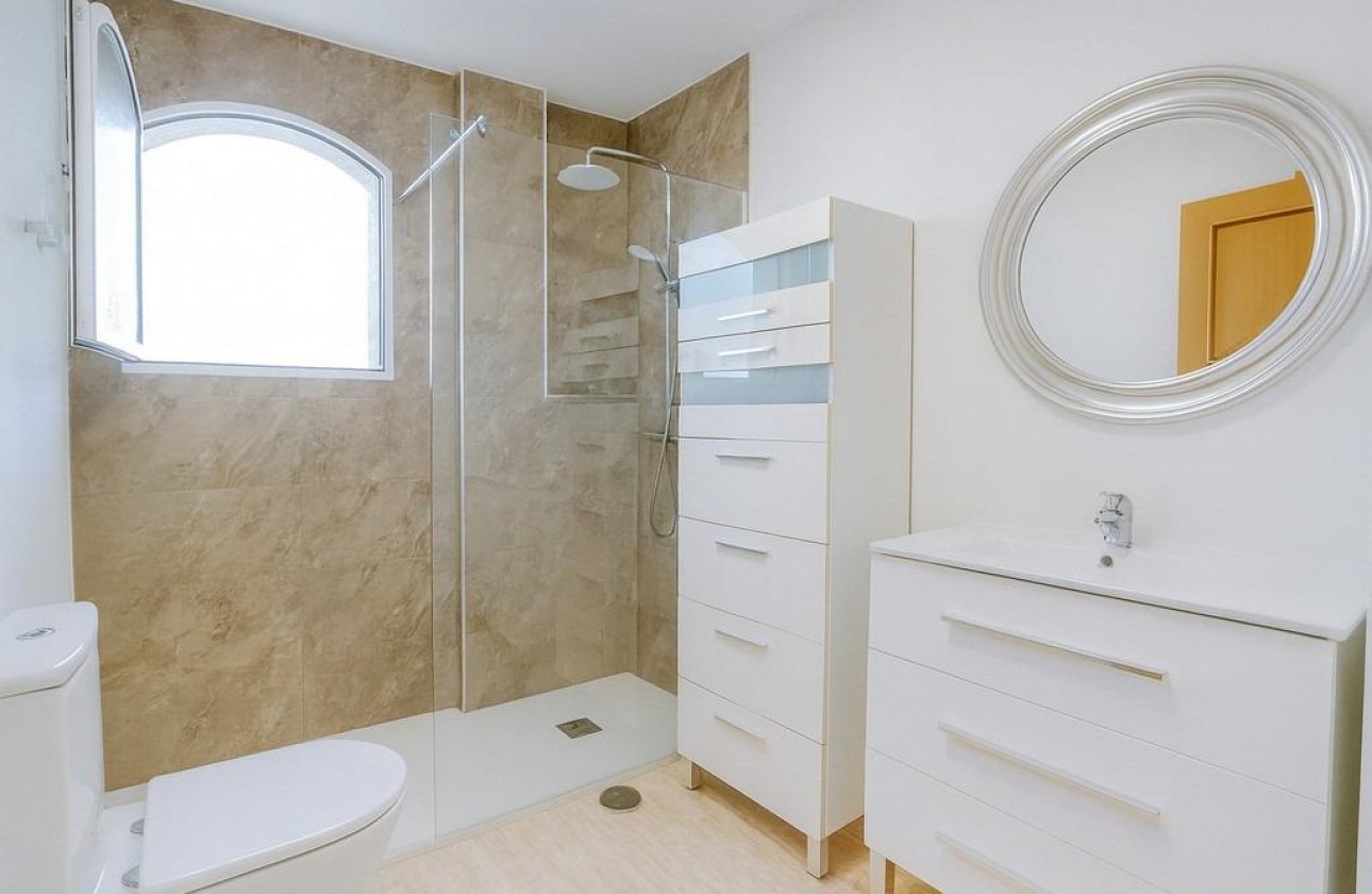 Återförsäljning - Terraced house - Orihuela Costa - Aguamarina