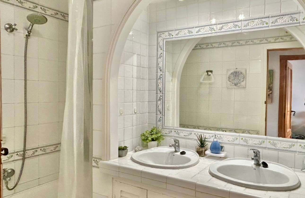 Reventa - Planta Baja - Villamartin