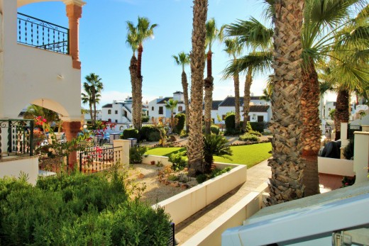 Återförsäljning -  - Villamartin - PAU 8