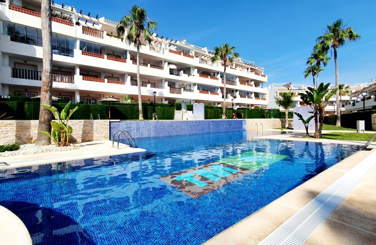 Återförsäljning - Apartment / Flat - Orihuela Costa - Villamartin