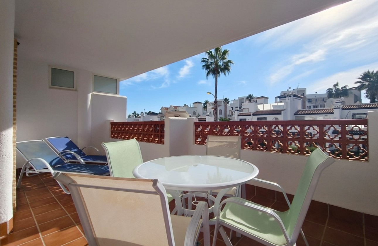 Återförsäljning - Apartment / Flat - Orihuela Costa - Villamartin