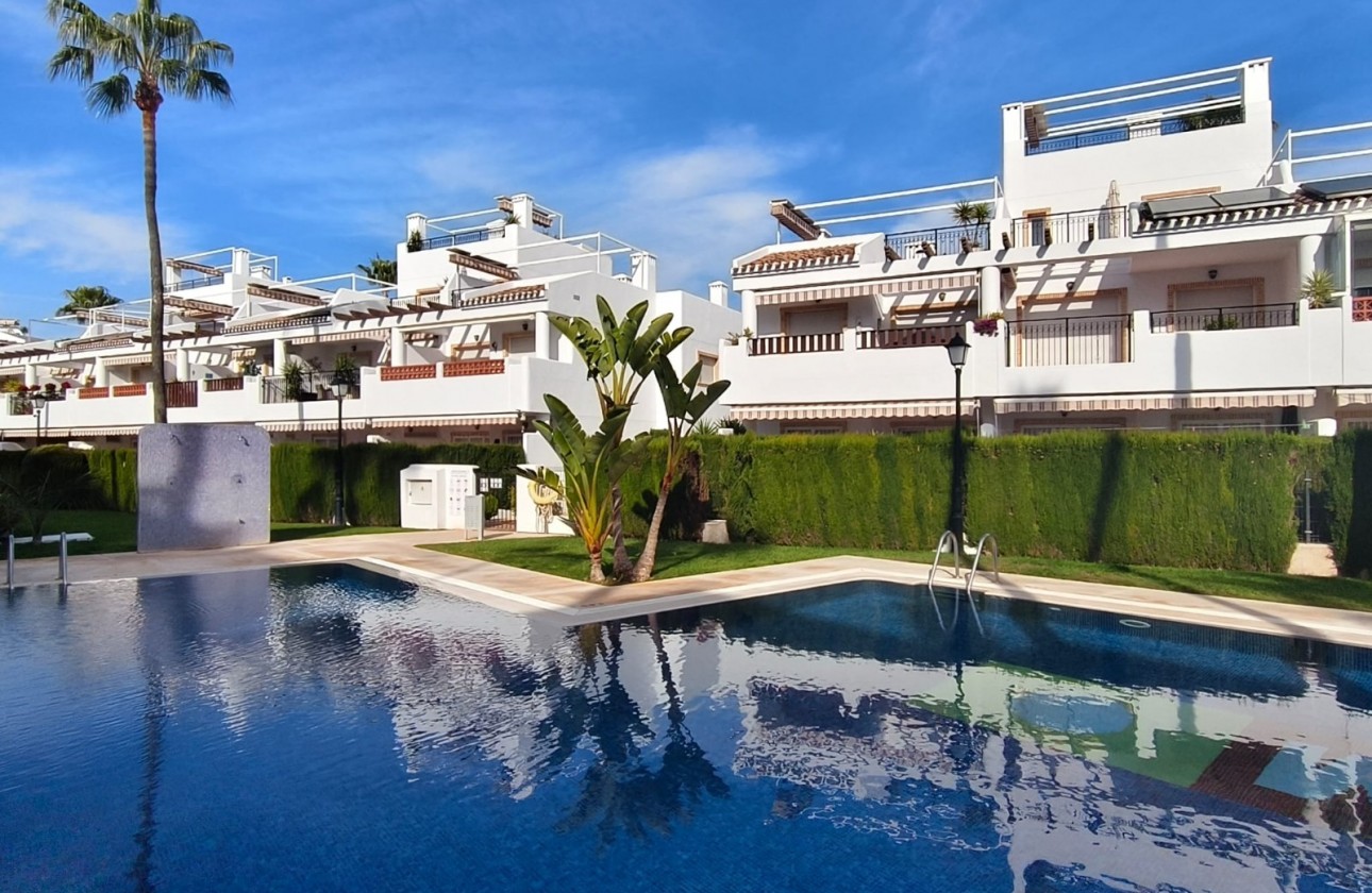 Återförsäljning - Apartment / Flat - Orihuela Costa - Villamartin