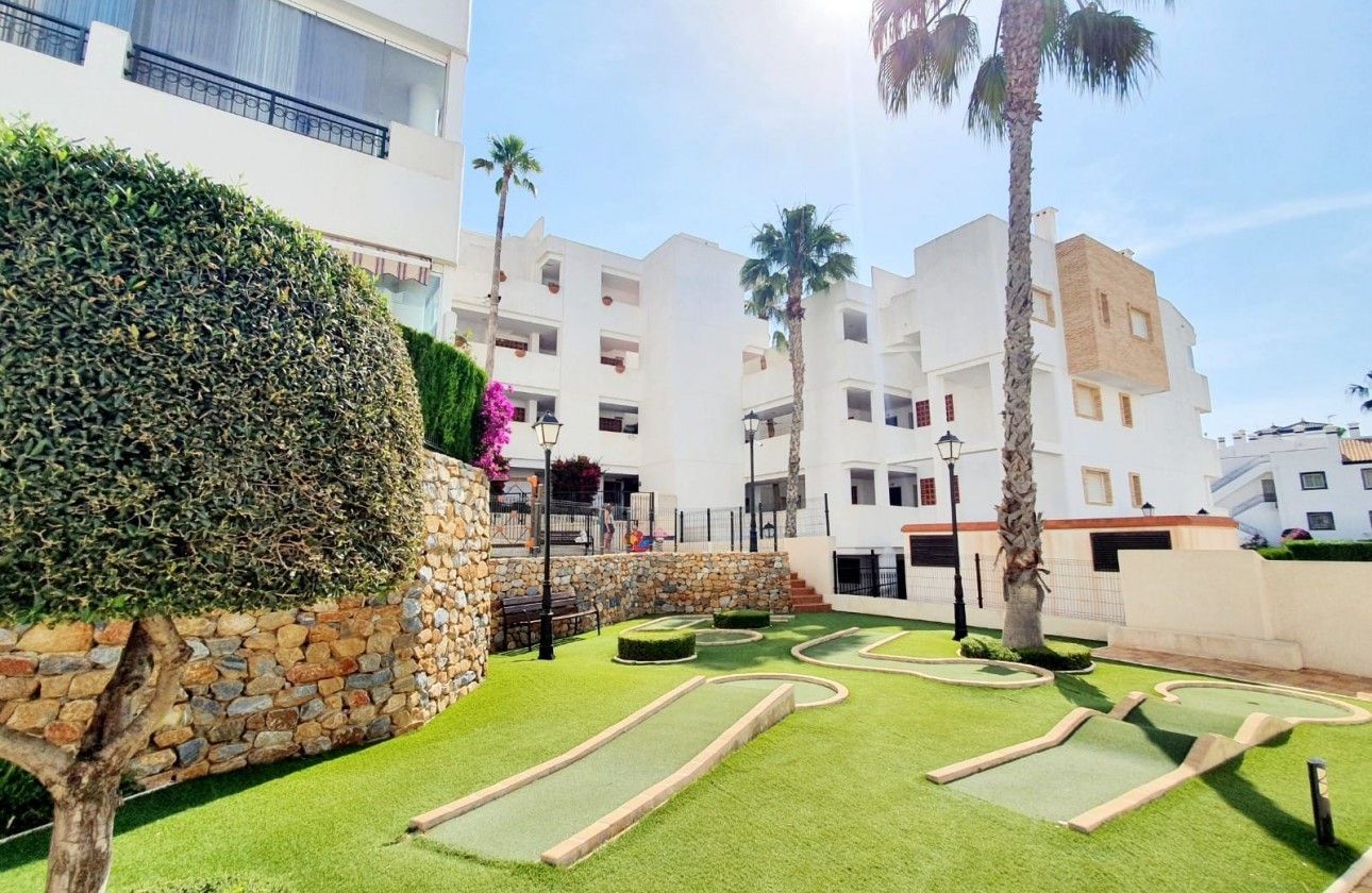 Återförsäljning - Apartment / Flat - Orihuela Costa - Villamartin