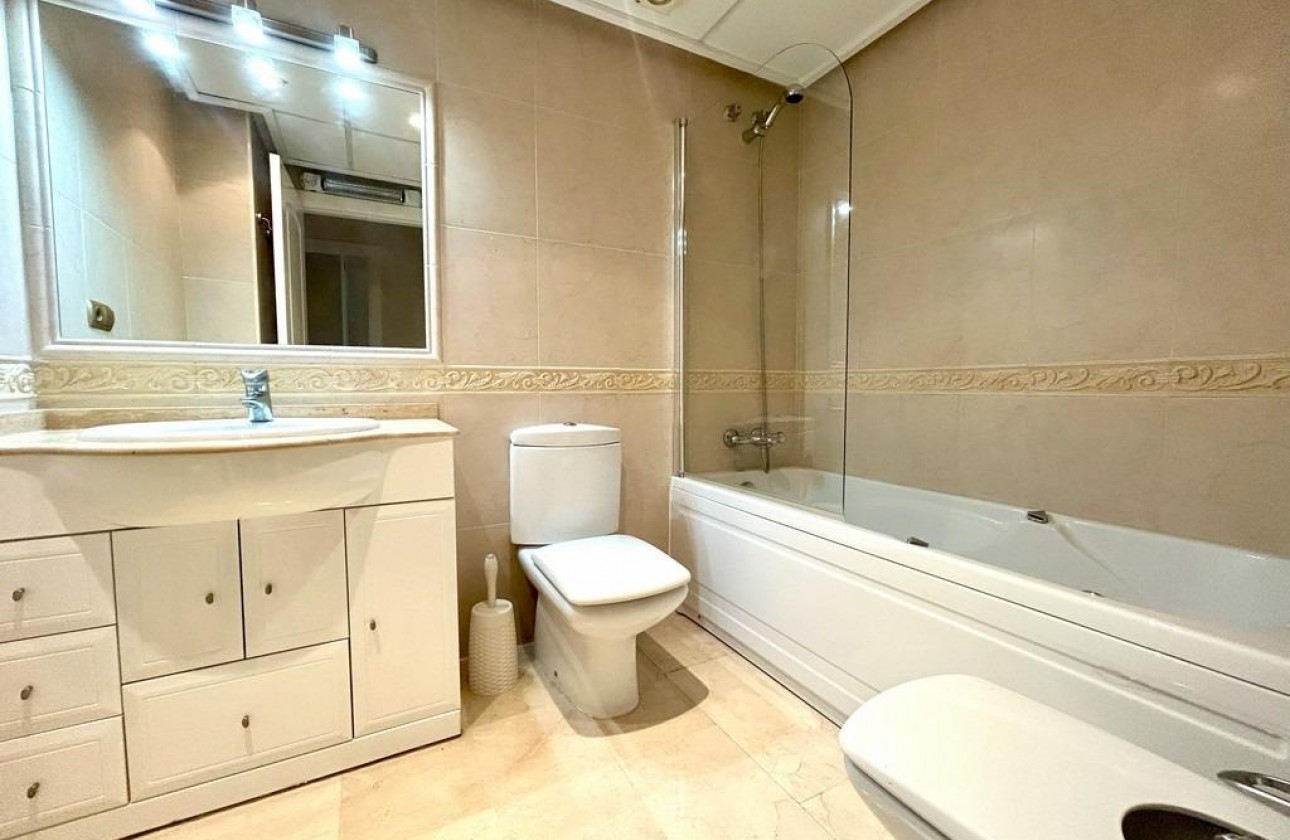 Reventa - Atico - Orihuela Costa - Aguamarina