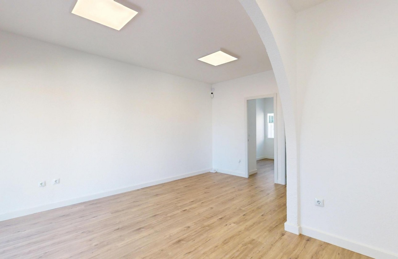 Reventa - Planta Baja - San Miguel de Salinas - BLUE LAGOON