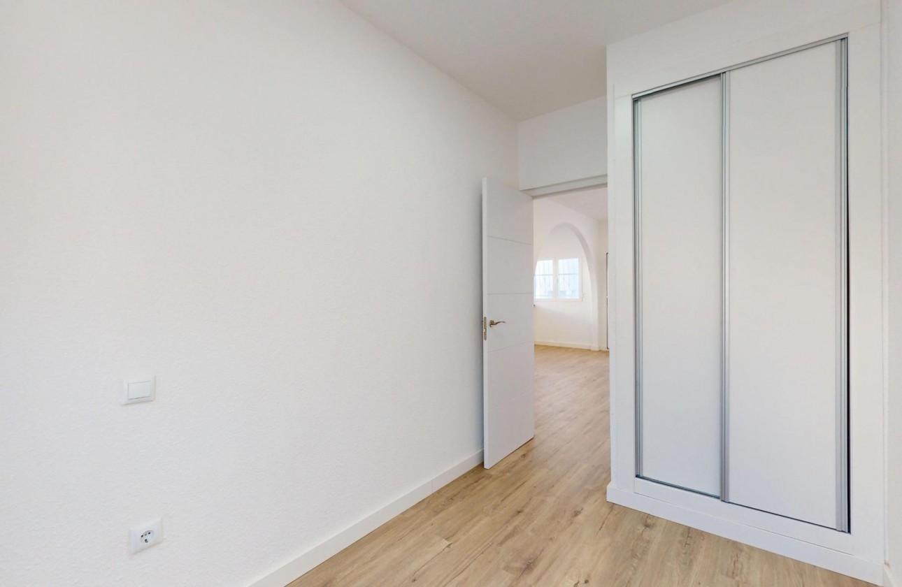 Reventa - Planta Baja - San Miguel de Salinas - BLUE LAGOON