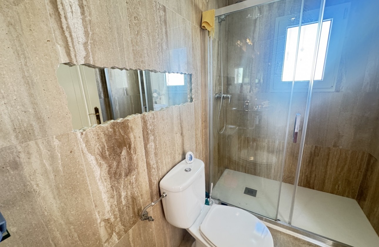 Resale - Villa - Las Ramblas Golf