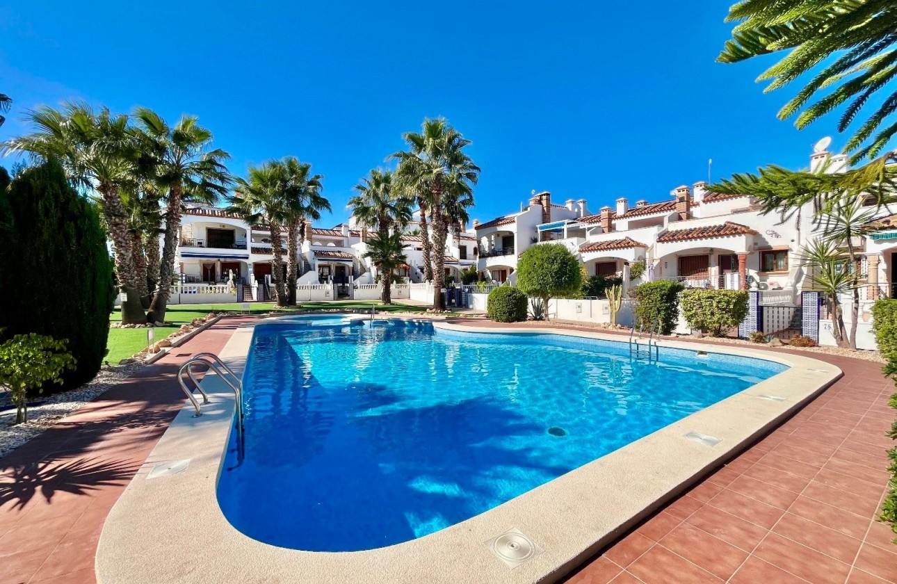 Reventa - Apartamento - Villamartin - PAU 8