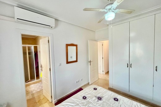 Reventa - Apartamento - Villamartin - PAU 8