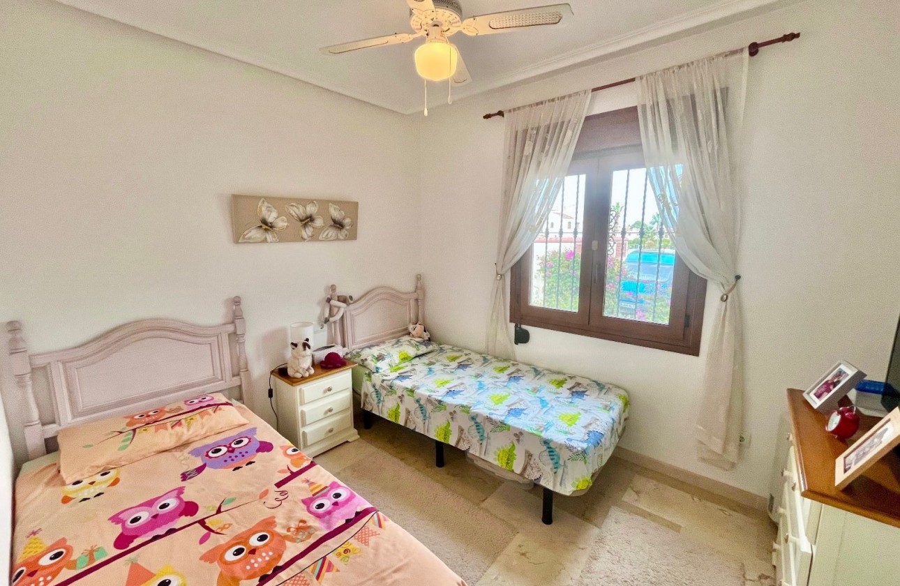 Reventa - Apartamento - Villamartin - PAU 8