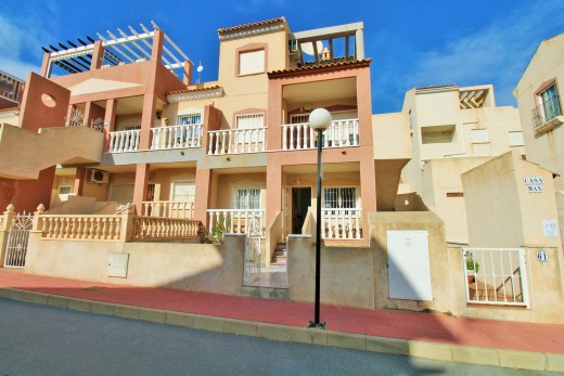 Resale - Apartment - Villamartin