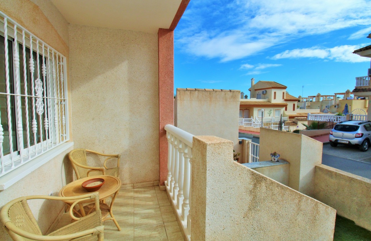 Resale - Apartment - Villamartin