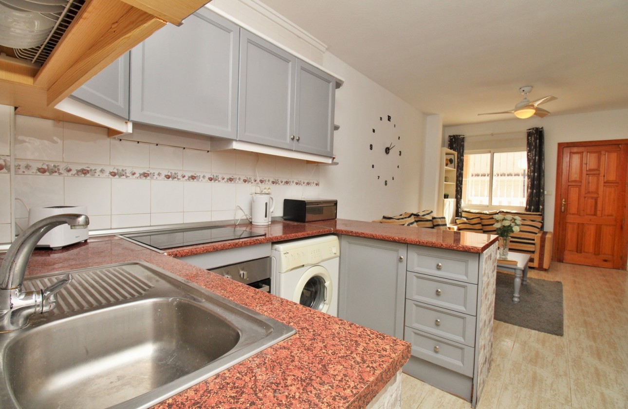 Resale - Apartment - Villamartin