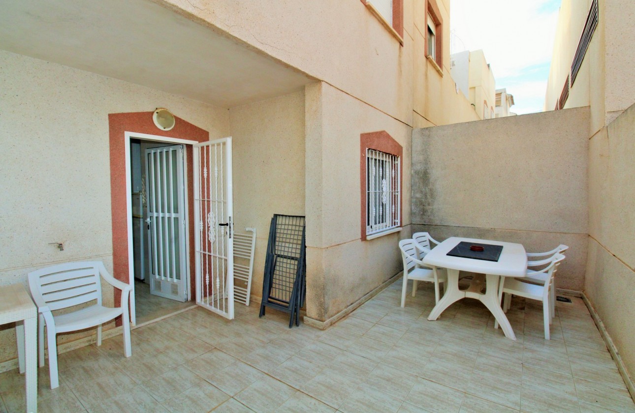 Resale - Apartment - Villamartin