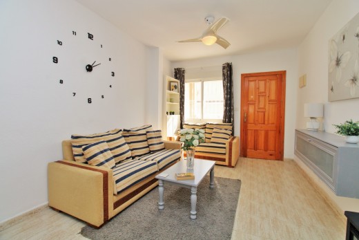 Resale - Apartment - Villamartin