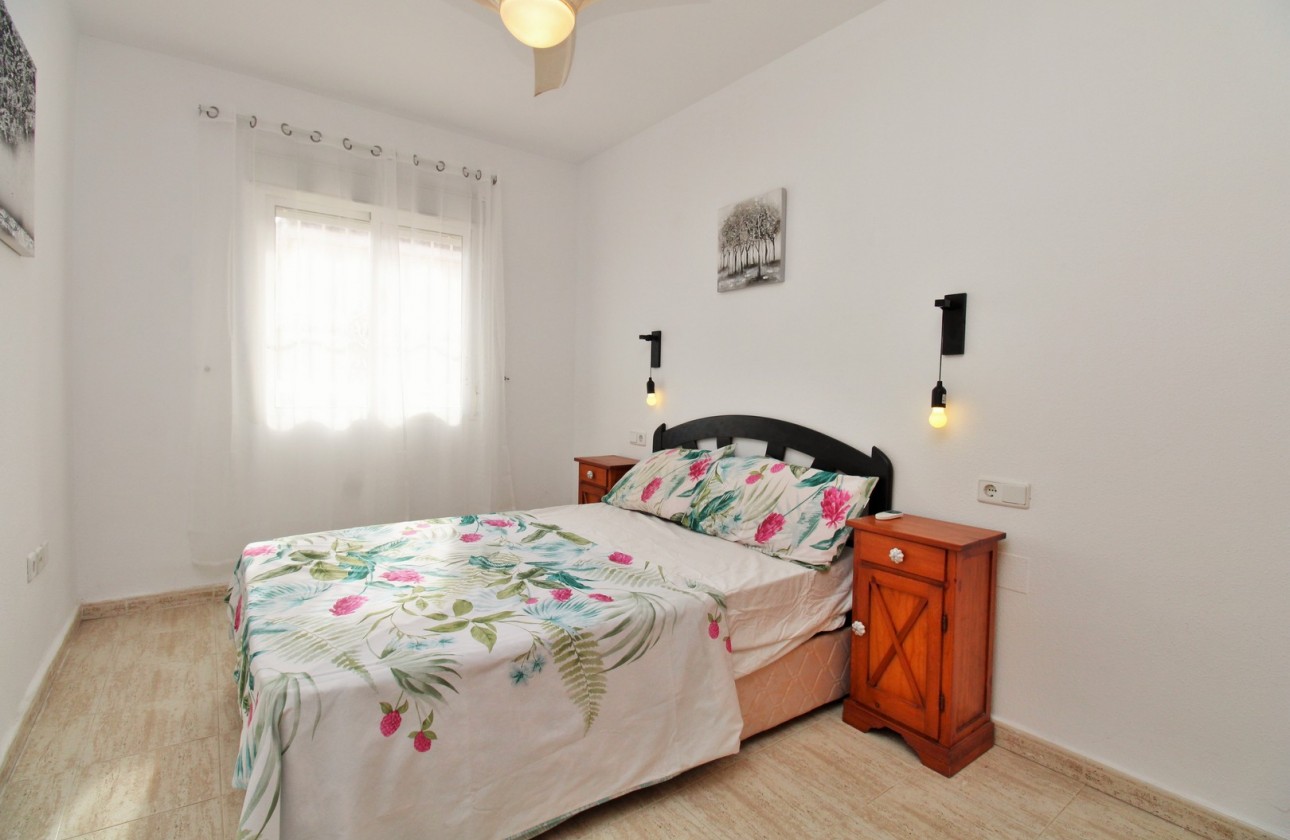 Resale - Apartment - Villamartin