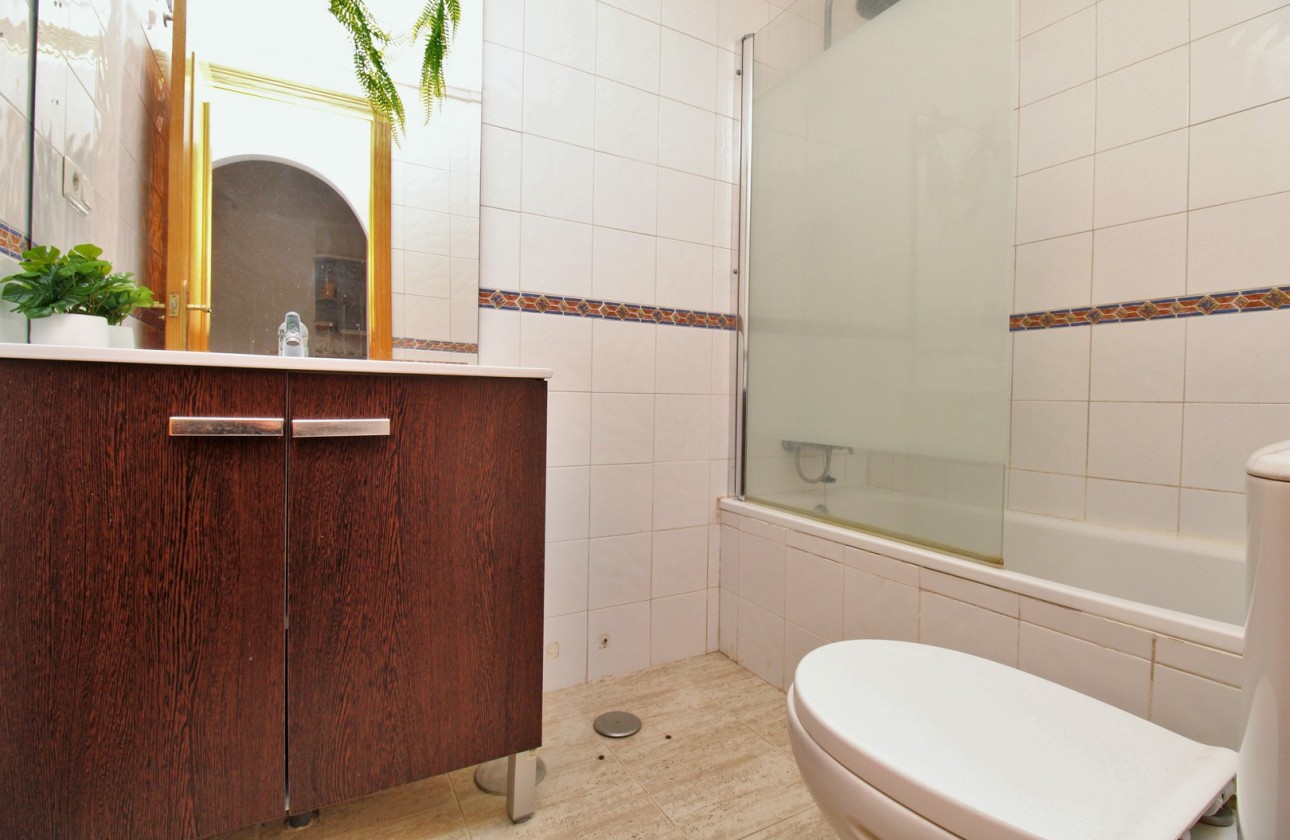 Resale - Apartment - Villamartin