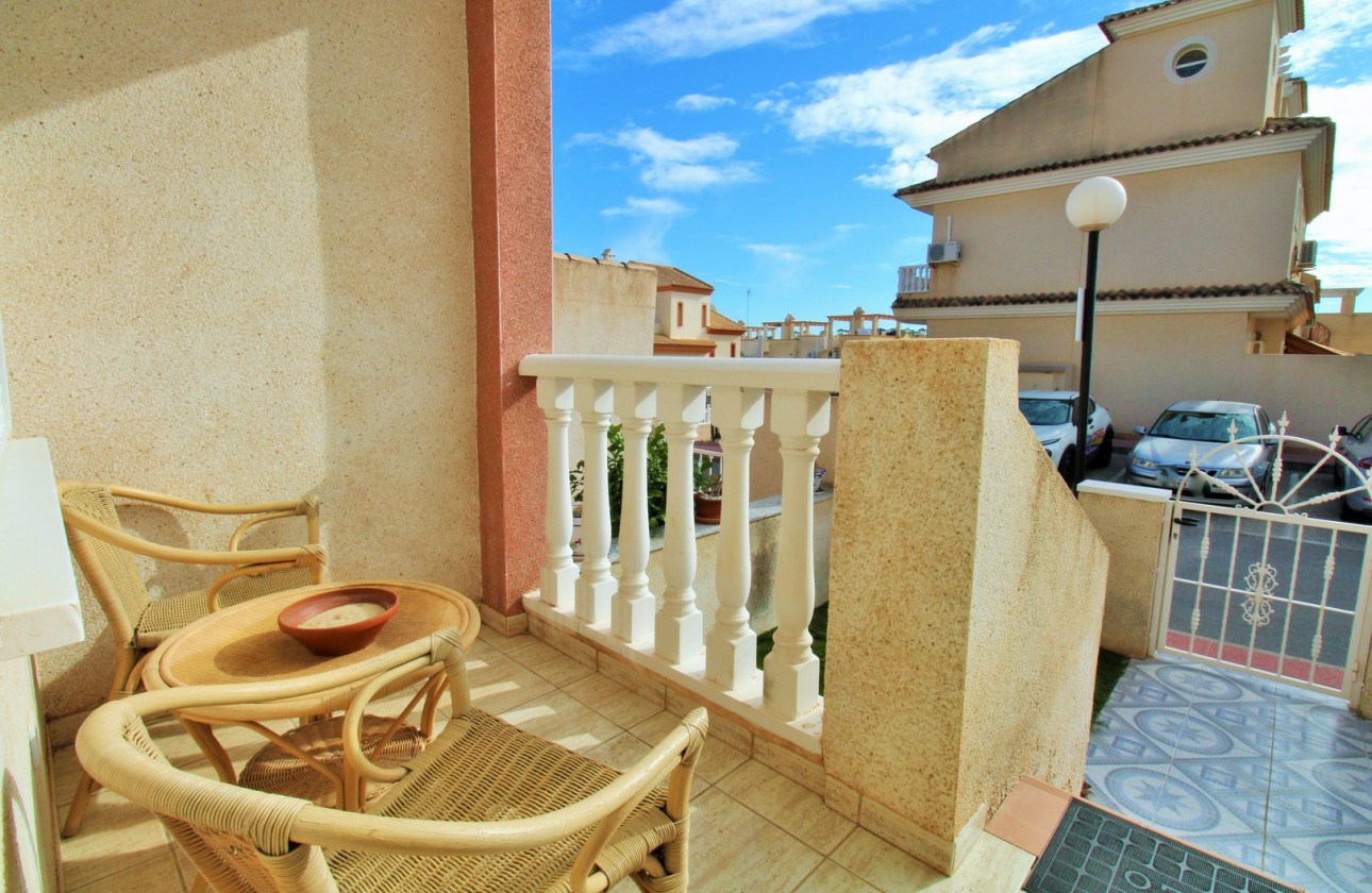 Resale - Apartment - Villamartin