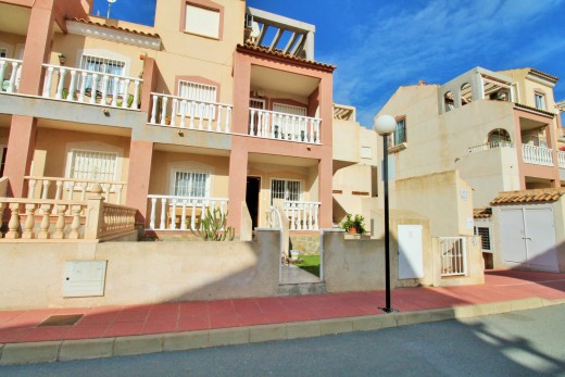 Resale - Apartment - Villamartin