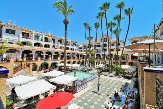 Resale - Apartment - Villamartin