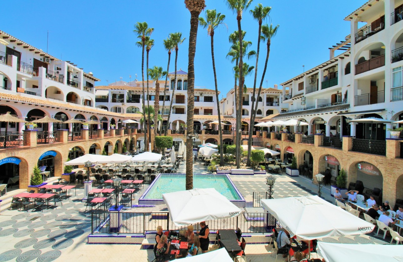 Resale - Apartment - Villamartin