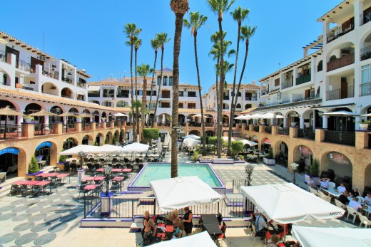 Resale - Apartment - Villamartin