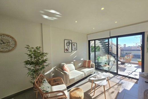 Återförsäljning - Apartment / Flat * - Orihuela Costa - Villamartín *