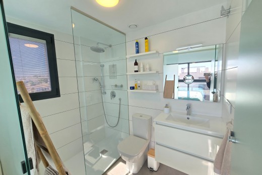 Återförsäljning - Apartment / Flat * - Orihuela Costa - Villamartín *