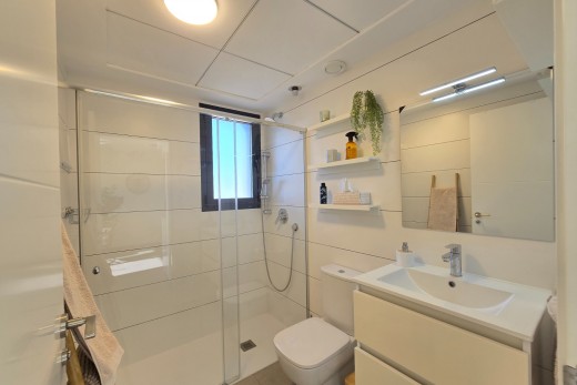 Återförsäljning - Apartment / Flat * - Orihuela Costa - Villamartín *