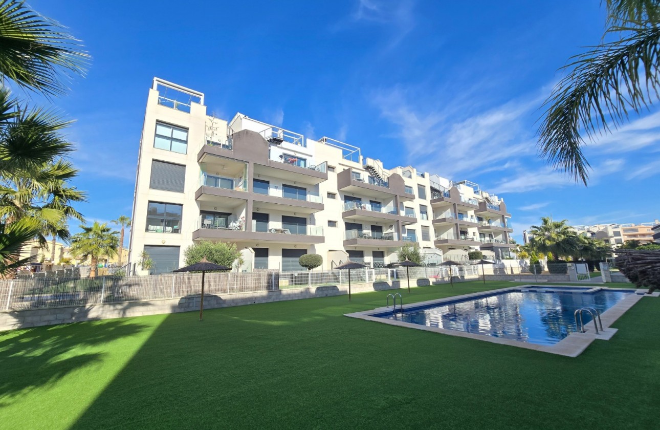 Återförsäljning - Apartment / Flat * - Orihuela Costa - Villamartín *
