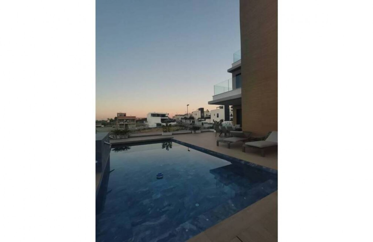 Återförsäljning -  - Campoamor