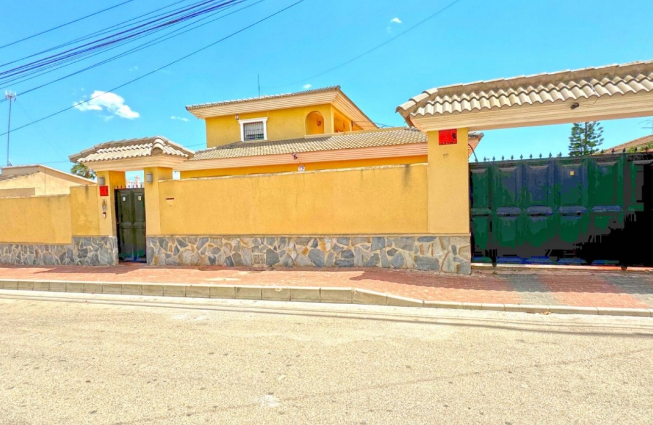 Återförsäljning - Detached Villa - Torrevieja - Los Balcones - Los Altos del Edén