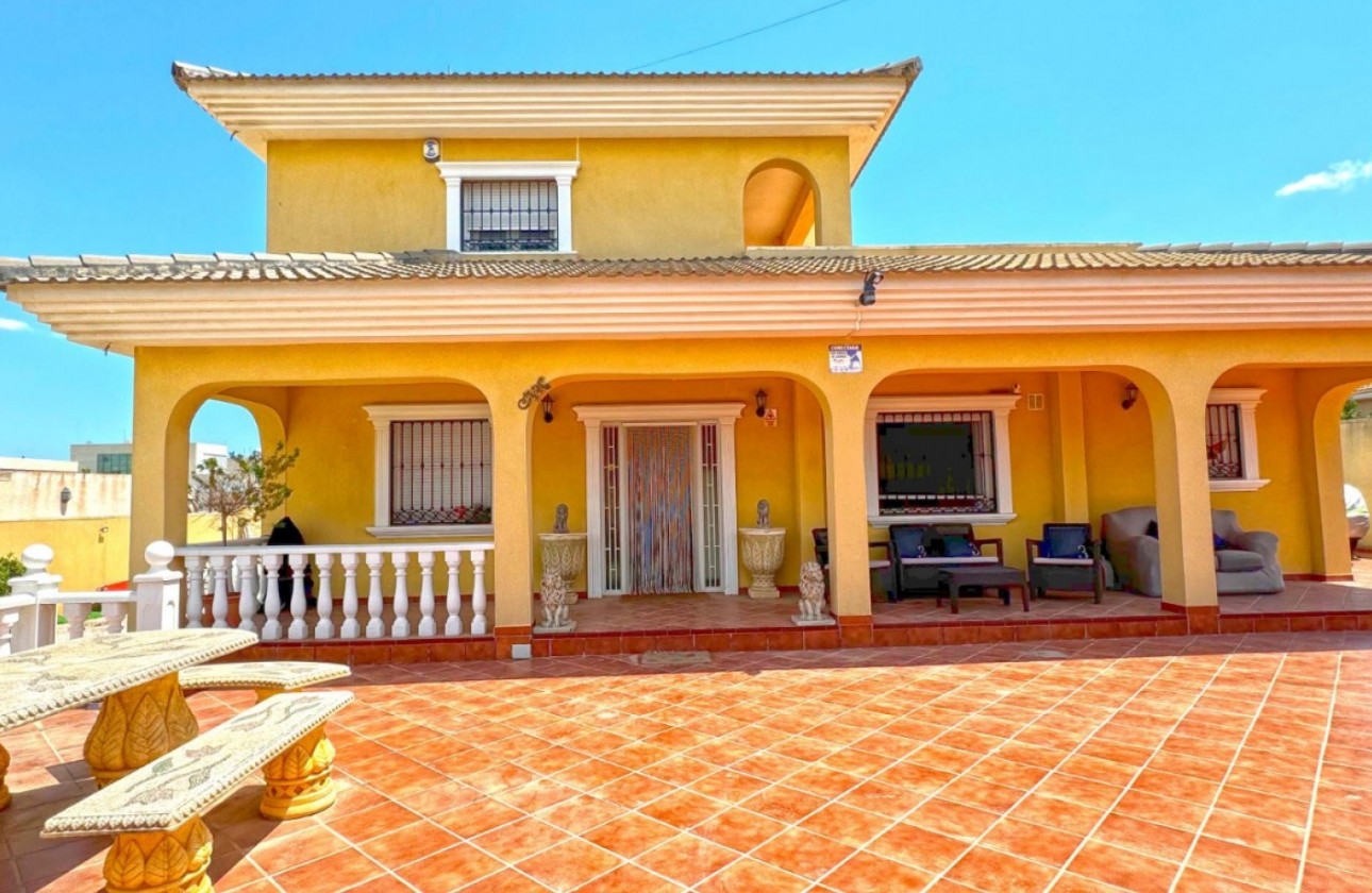 Återförsäljning - Detached Villa - Torrevieja - Los Balcones - Los Altos del Edén