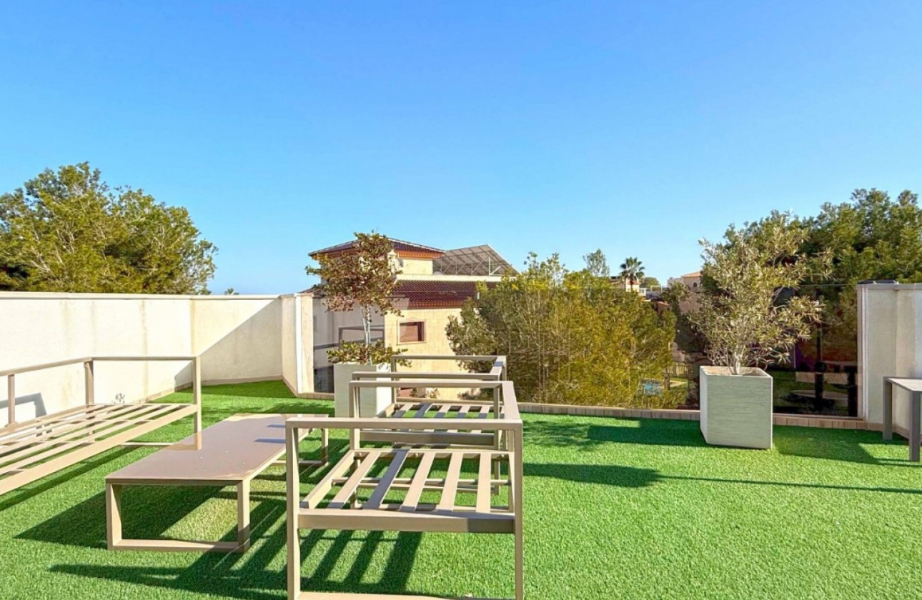 Återförsäljning - Detached Villa - Orihuela Costa - Villamartín