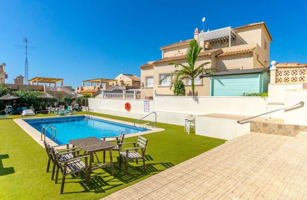 Återförsäljning - Detached Villa - Orihuela Costa - Villamartín