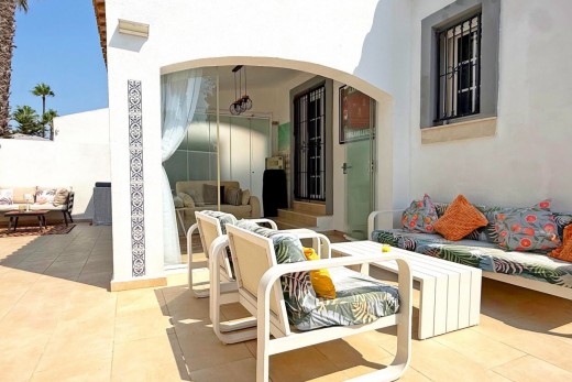 Återförsäljning - Detached Villa - Orihuela Costa - Villamartín