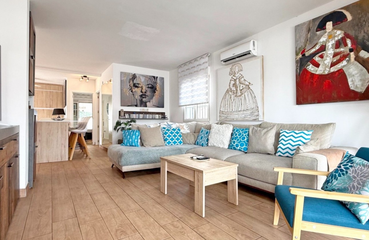 Återförsäljning - Detached Villa - Orihuela Costa - Villamartín