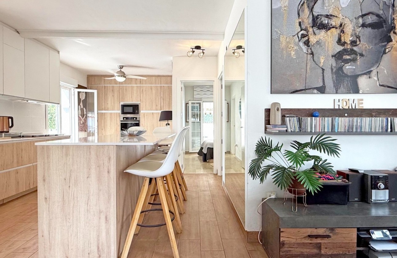 Återförsäljning - Detached Villa - Orihuela Costa - Villamartín