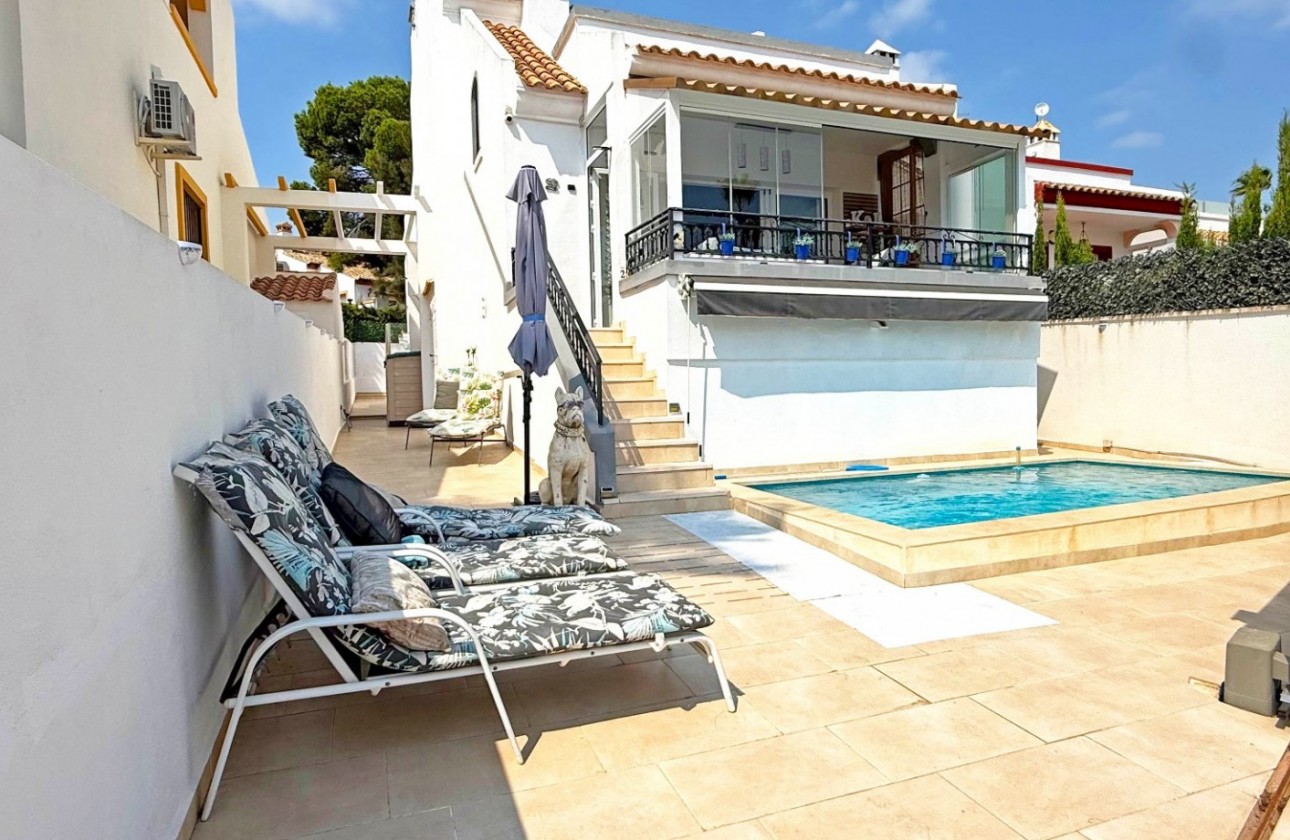 Återförsäljning - Detached Villa - Orihuela Costa - Villamartín
