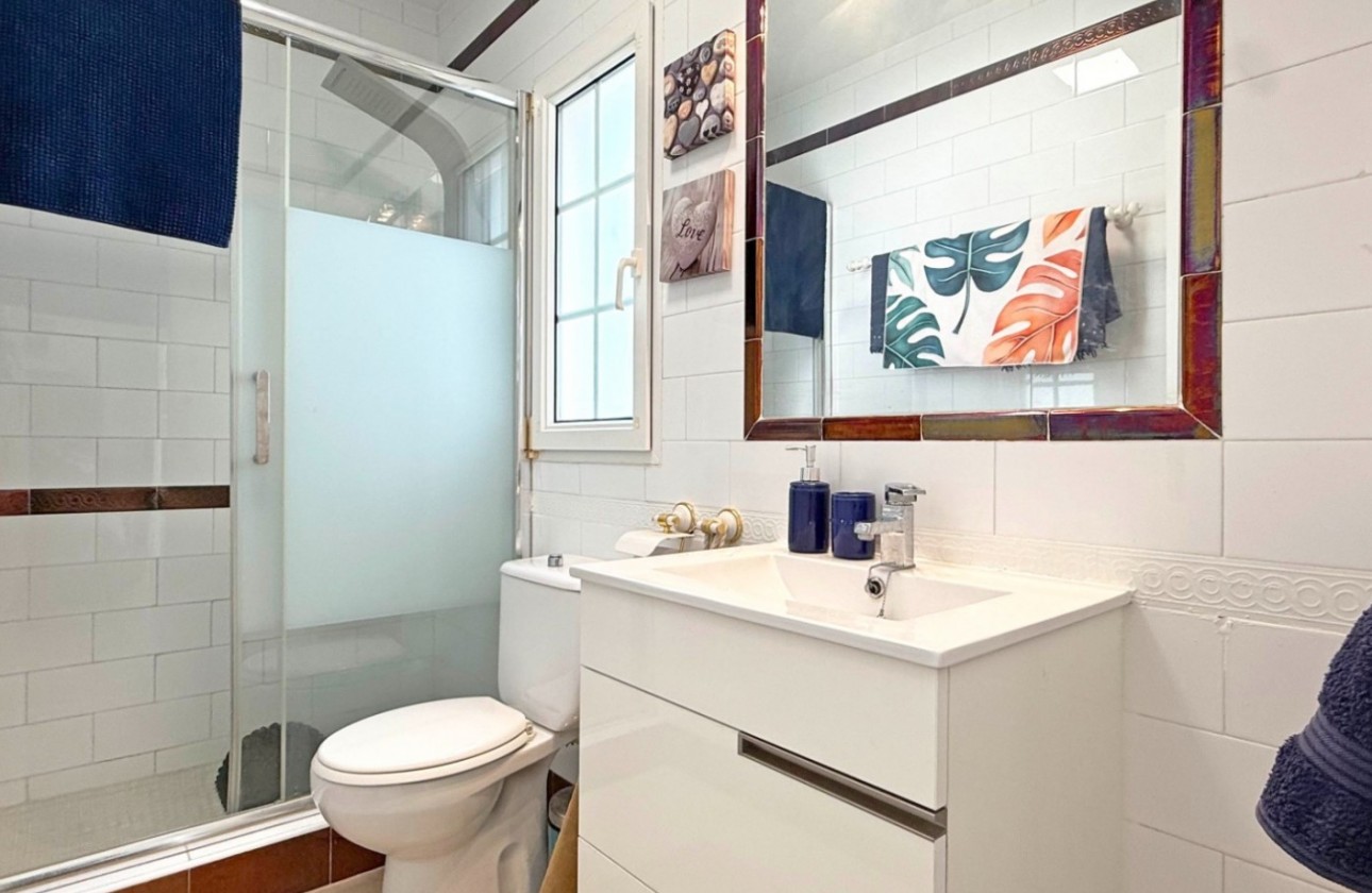 Återförsäljning - Detached Villa - Orihuela Costa - Villamartín