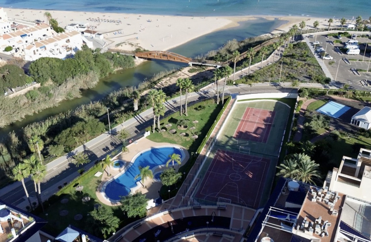 Återförsäljning -  - Mil Palmeras