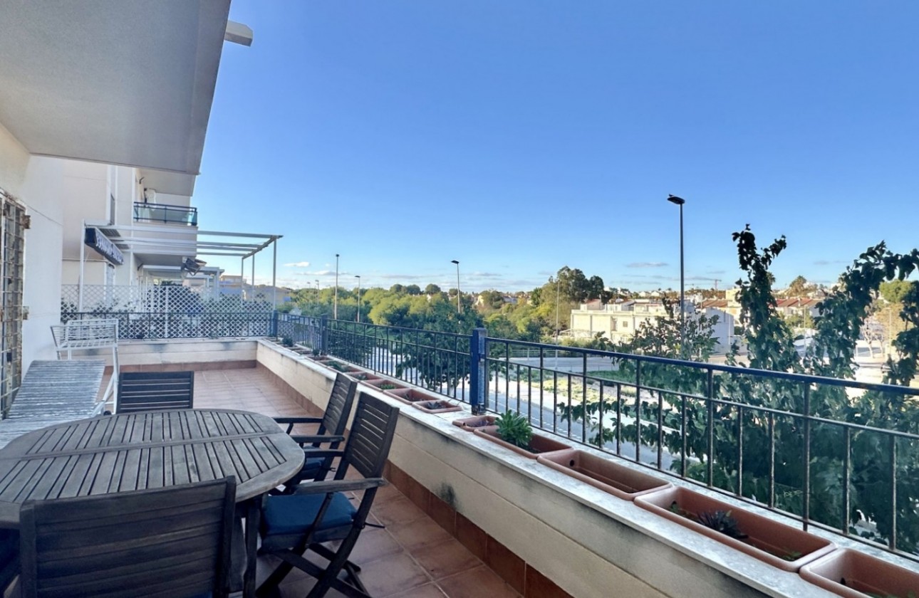 Återförsäljning -  - Mil Palmeras