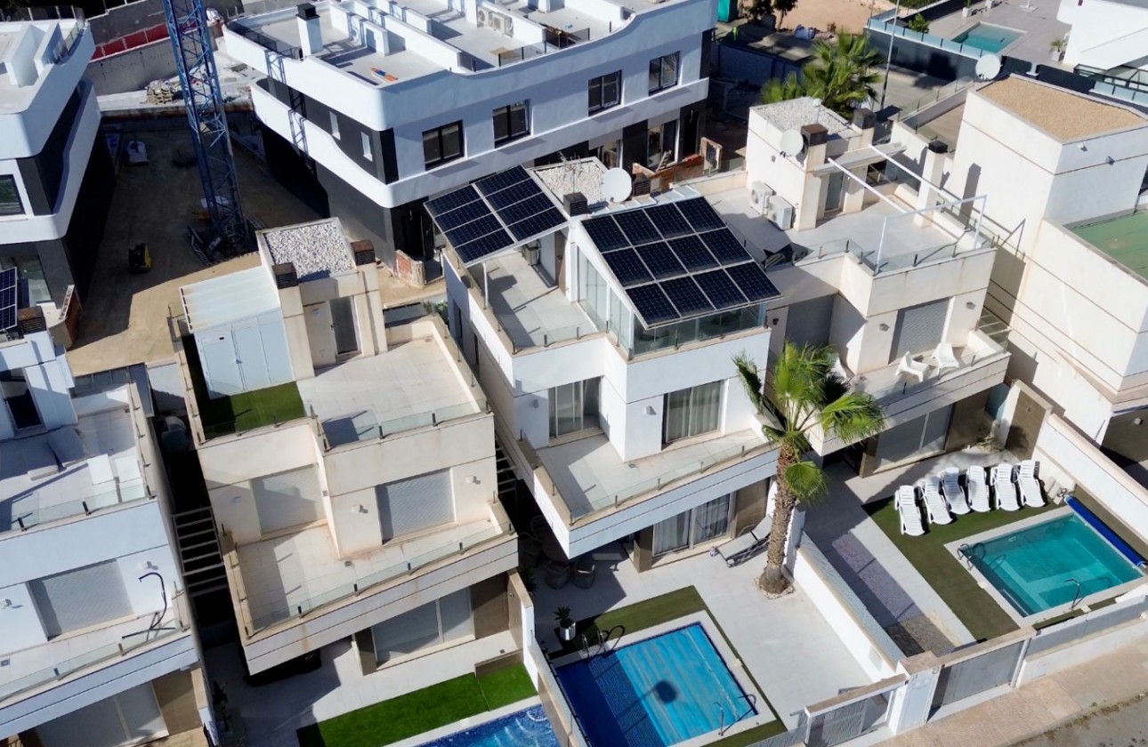 Återförsäljning - Detached Villa - Orihuela Costa - Lomas de Cabo Roig