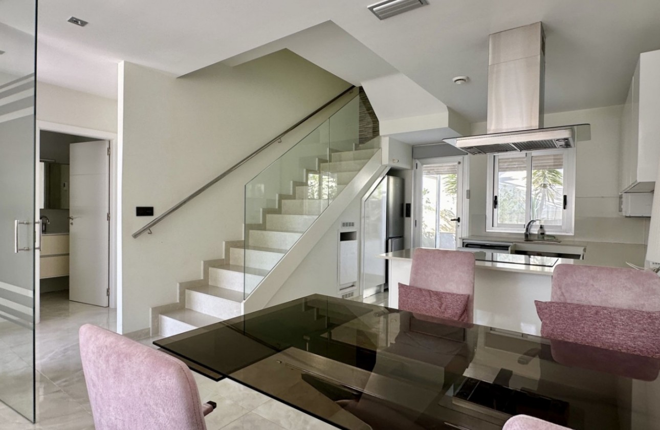 Återförsäljning - Detached Villa - Orihuela Costa - Lomas de Cabo Roig