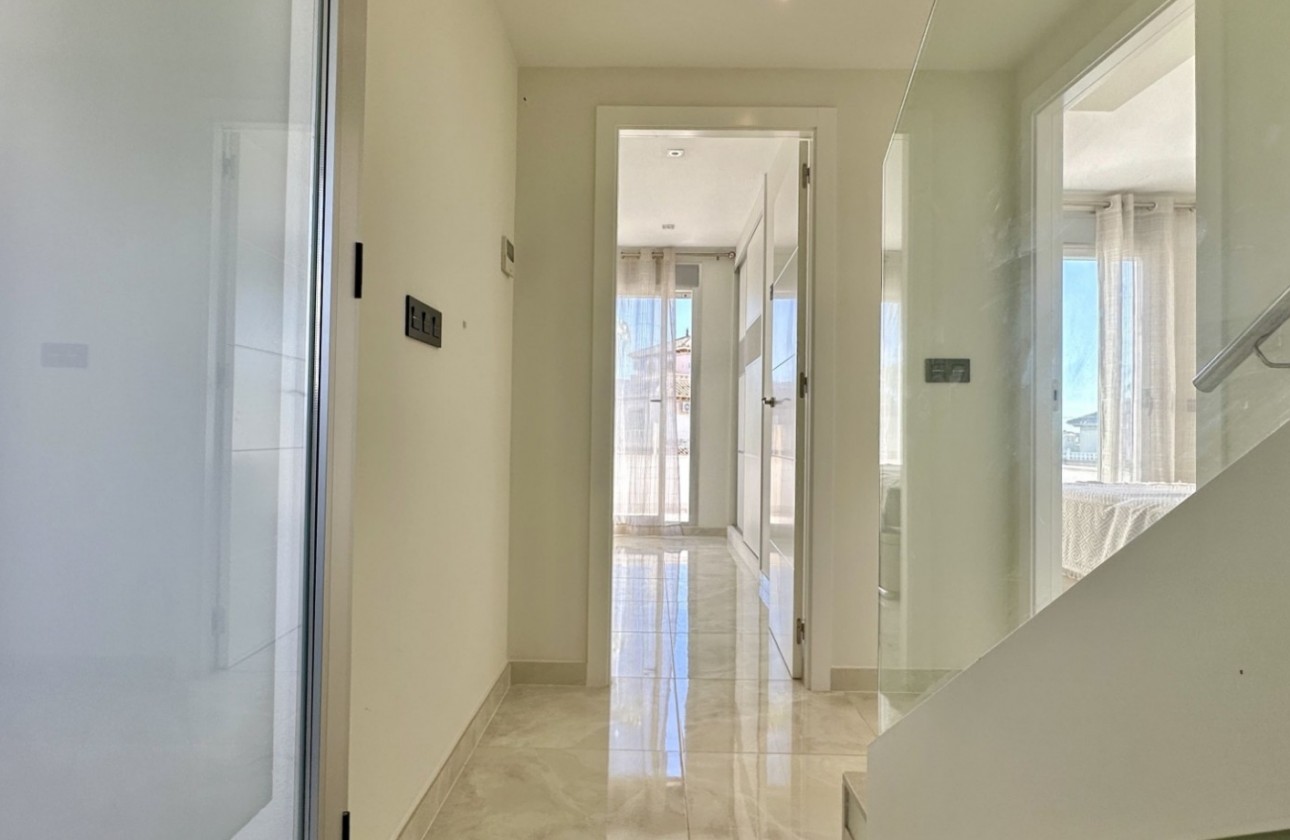 Återförsäljning - Detached Villa - Orihuela Costa - Lomas de Cabo Roig